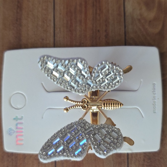 Butterfly Hair Clip Gold and Silver - Picture 9 of 9